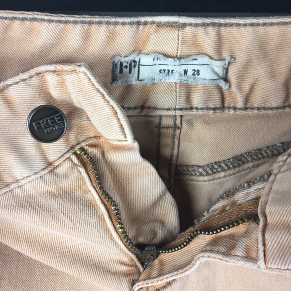 Free People Pale Peach 5 Pocket Skinny Jeans Size 28 - Picture 6 of 7